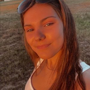 Meet your Posher, Katherine